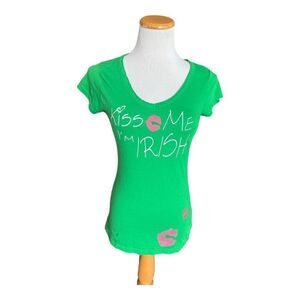 Womens Miley Cyrus BCBG MaxAzira Kiss Me I’m Irish V Neck Tee Shirt - Sz L